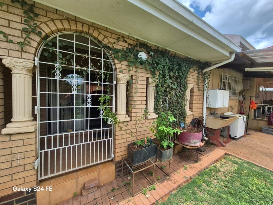 4 Bedroom Property for Sale in Protea Park North West